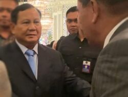 Presiden RI Terpilih Prabowo Subianto Menyapa Mantan Anak Buahnya