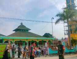 Babinsa Kodim 1311/Morowali Amankan Pawai Sepeda Santai Anak Santri Sambut 1 Muharam 1446 H di Desa Lembontonara