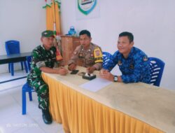 Babinsa Koramil 1311-01/Bungku Tengah Serka Syafiuddin Perkuat Kerja Sama dengan Bhabinkamtibmas, Aparat Desa untuk Menjaga Keamanan 