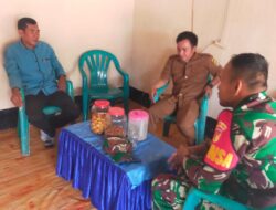 Babinsa Koramil 1311-06/Bungku Utara Koptu Arham Laksanakan Anjangsana dan Komsos di Desa Binaan