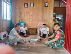 Babinsa Koramil 1311-07/Menui Kepulauan Perkuat Hubungan dengan Masyarakat Melalui Kegiatan Komsos di Wilayah Binaan