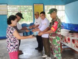 Babinsa Koramil 1311-04/Lembo Turut Serta Penyaluran BLT di Desa Lembobaru 