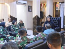 Arahan Danrem 132/Tdl Brigjen TNI Dody Triwi̇narto Kepada Prajuri̇t dan PNS yang Menunaikan Ibadah Umroh