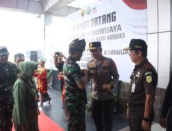 Kunker ke Makorem 045/Gaya, Kapolda Bersama Forkopimda Melaksanakan Kegiatan Penjemputan Pangdam II/Sriwijaya