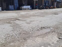 Jalan Rusak Parah dan Berdebu Ulah dari Aktivitas Dump Truk PT. IHIP di Morowali, Warga Tolak Cor