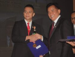 Dosen Universitas Deli Sumatera Terima Penghargaan Bergengsi dari Menko Polhukamimigrasi RI