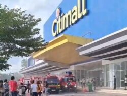 Ledakan Diduga Picu Asap Tebal di Citimall Prabumulih, Detik-Detik Evakuasi Viral!