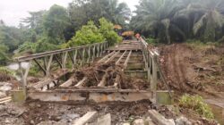 Proyek Jembatan Polo Rp14 Miliar Jalan, Tapi Papan Proyek Tak Ada! Akses 8 Desa Bungku Barat – Bumi Raya Terganggu