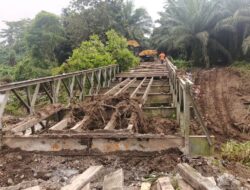 Proyek Jembatan Polo Rp14 Miliar Jalan, Tapi Papan Proyek Tak Ada! Akses 8 Desa Bungku Barat – Bumi Raya Terganggu