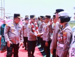Meriah dan Penuh Kehangatan! Kapolda Sulteng Irjen Pol Nasri Turun Langsung ke Morowali, Pererat Silaturahmi dan Salurkan Bansos untuk Warga Witaponda
