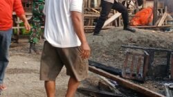Rumah di Bahonsuai Terbakar Usai Ditinggal Pemilik, Polsek Bumi Raya Turun Tangan
