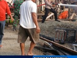 Rumah di Bahonsuai Terbakar Usai Ditinggal Pemilik, Polsek Bumi Raya Turun Tangan
