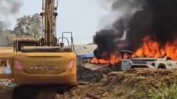 MEMANAS! Aksi Warga Matarape di PT ASKON Berujung Ricuh, TKA China Diduga Serang Massa Pakai Pentungan Besi dan Ekskavator